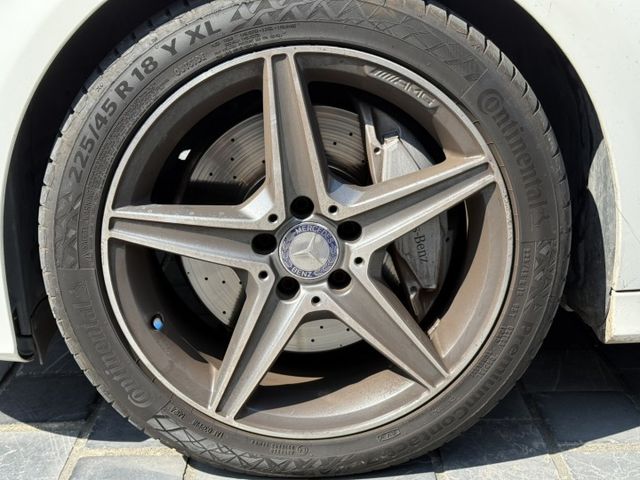 AMG、原版件、LED頭燈、一手車、電動記憶座椅、天窗、平把方向盤、AMG套件  第16張相片