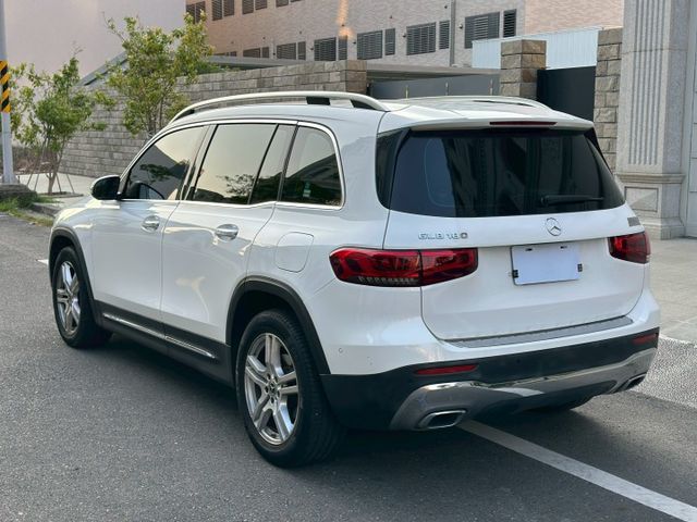 原版件、iKEY、摸門、盲點、氣氛燈、雙電動記憶座椅、LED頭燈、電尾門  第6張相片