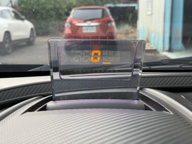 SPORT版本、原版件、天窗、恆溫、抬顯、免鑰匙、摸門  第7張相片