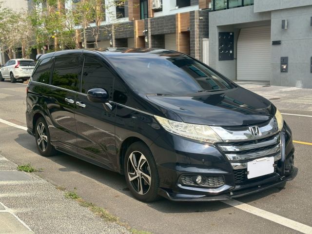 APEX版本、天窗、LED頭燈、盲點、電動椅、免鑰匙、摸門、雙電滑門  第5張相片