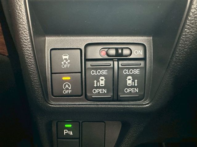 APEX版本、天窗、LED頭燈、盲點、電動椅、免鑰匙、摸門、雙電滑門  第14張相片