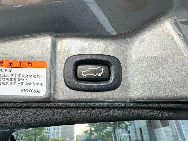 電尾門、免鑰匙、摸門、恆溫、保固1年/2萬公里  第19張相片