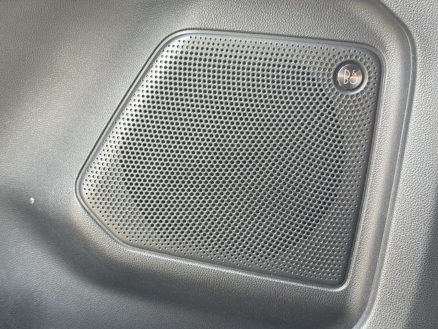 原版件、4WD、ST-LINE、360環景、全景天窗、BO音響、電動椅、電尾門、盲點  第13張相片