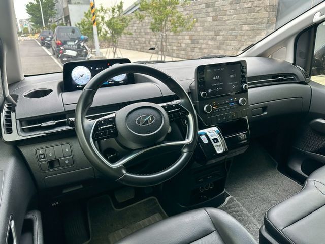 原版件、GLD-B、雙電滑門、ACC跟車  第7張相片