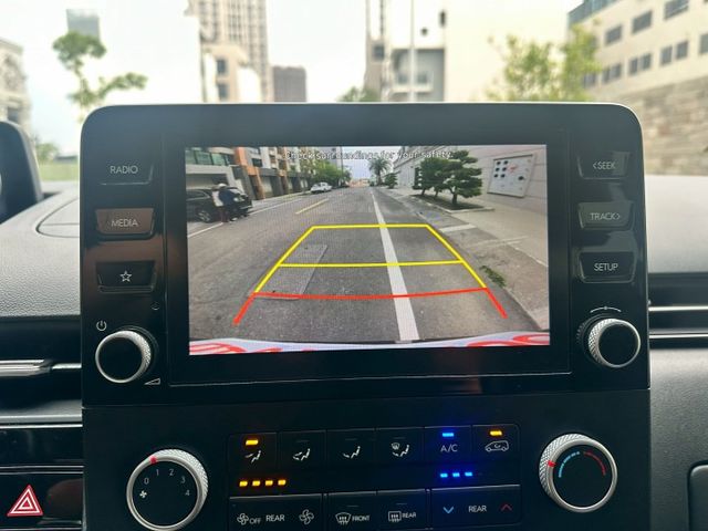 原版件、GLD-B、雙電滑門、ACC跟車  第11張相片