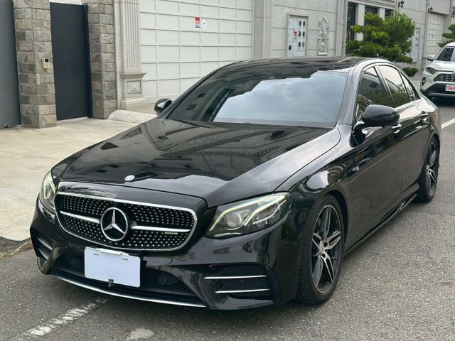 E43、原版件、KN高流量 直通當派+VVS中尾含閥門、808正AMG碳纖維方向盤、渦輪出風口+旋轉高音、刷63儀錶  第1張相片