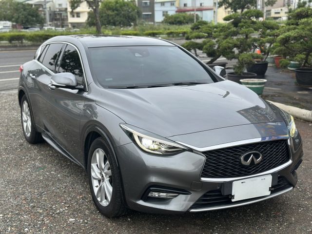 風尚版、原版件、ACC跟車、全景天窗 360環景、免鑰匙啟動、摸門、電動椅、LED頭燈  第4張相片