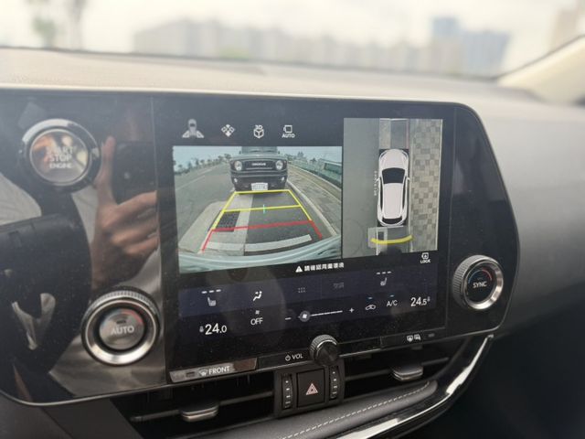 原版件、NX200、豪華版、電動椅、電尾門、360環景、ACC跟車、車道偏移、盲點、恆溫  第9張相片