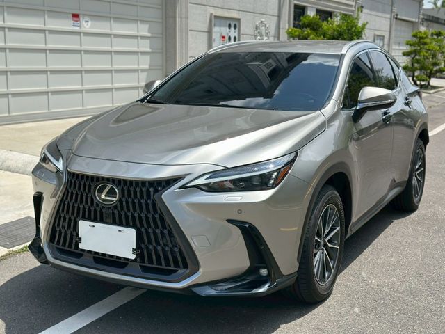 原版件、豪華版、電動椅、360環景、盲點  第1張相片