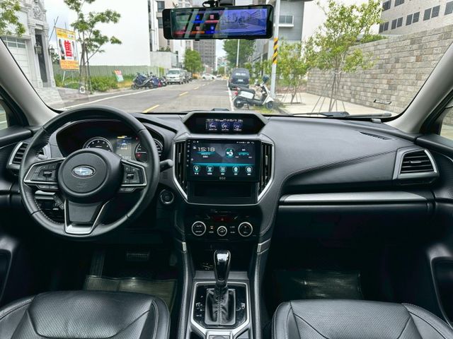 i-L ES版本、ACC跟車、車道偏移、LED頭燈、4WD、360環景、電動記憶座椅  第9張相片