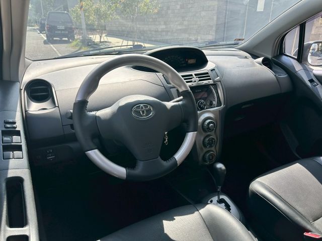 YARIS  第6張相片
