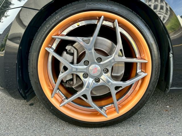 4*4、ACC跟車、車道偏移、電尾門、LED頭燈、全景天窗、分區溫控、電動記憶座椅  第6張相片