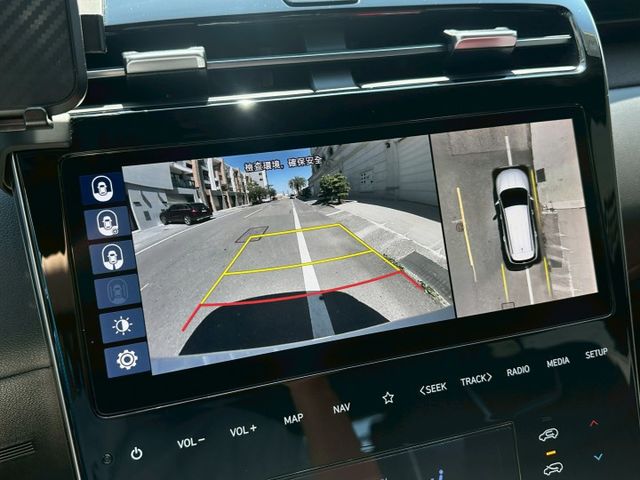 GLT-C款、原版件、電尾門、360環景、冷熱通風電動椅、盲點偵測、全景天窗、BOSS音響  第12張相片