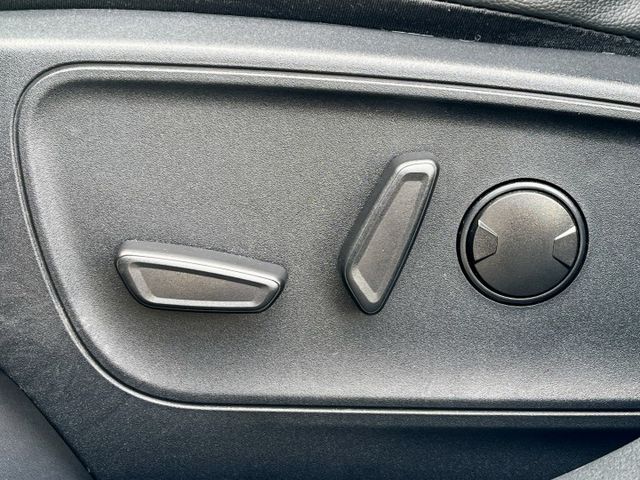 原版件、旗艦X版、ACC跟車、全景天窗、B&O音響、電動尾門、抬頭顯示器、360環景、電動座椅  第18張相片