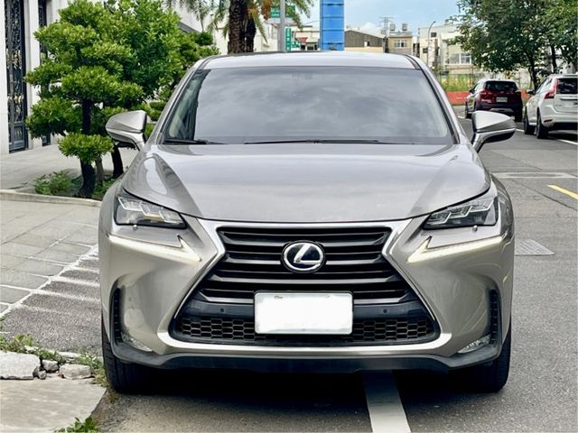 原版件、可找4本、車輛狀況良好、電池保固中、跑長途、冷熱通風椅、電尾門、電動椅、摸門、免鑰匙  第3張相片