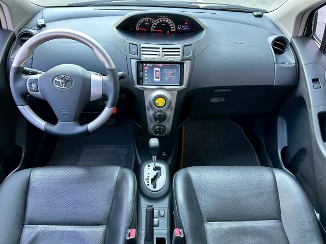 YARIS  第10張相片