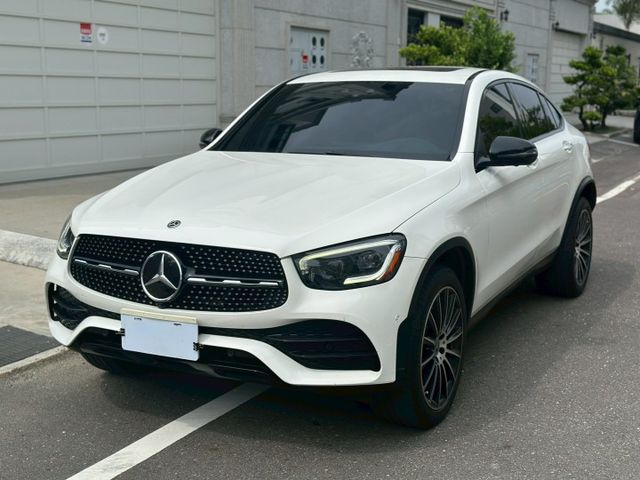原版件、一手車、23P、AMG、夜色套件、柏林音響、黑岑木飾板、多光束頭燈、天窗、20吋AMG鋁圈、無線充電  第1張相片