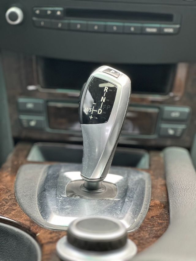 BMW寶馬 528I  第8張相片