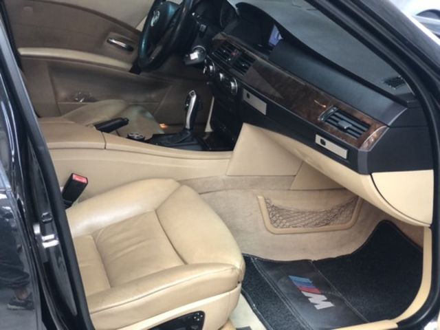 BMW寶馬 530I  第6張相片