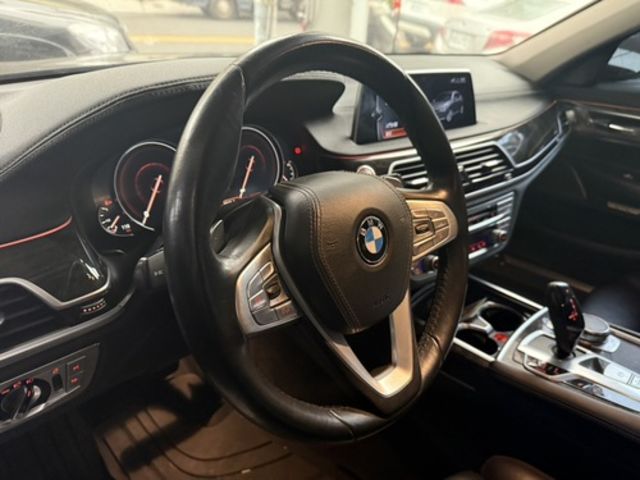 BMW寶馬 740LI  第6張相片