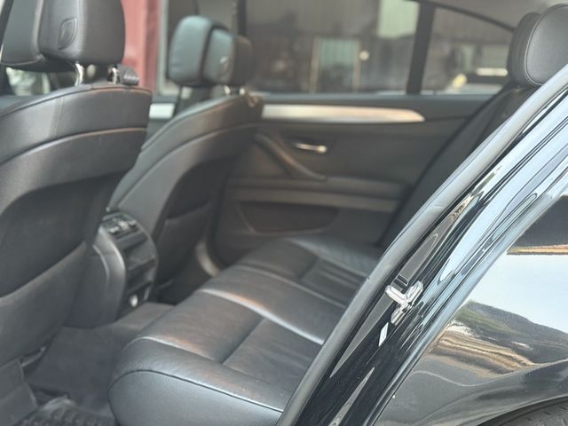 BMW寶馬 523  第4張相片
