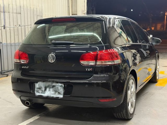 VOLKSWAGEN福斯 GOLF  第4張相片