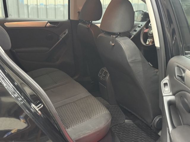 VOLKSWAGEN福斯 GOLF  第7張相片