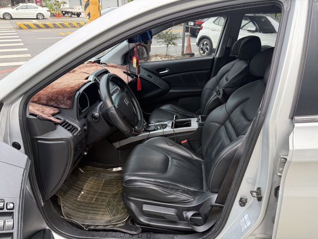 LUXGEN納智捷 U6 TURBO  第3張相片
