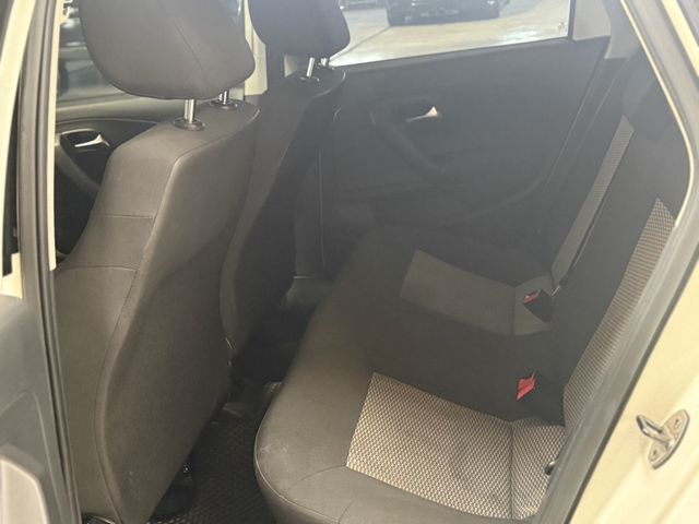 VOLKSWAGEN福斯 POLO  第6張相片