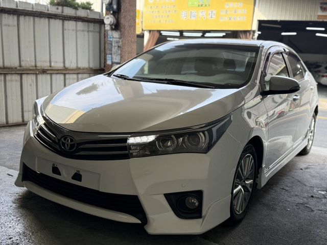 TOYOTA豐田 ALTIS  第1張相片