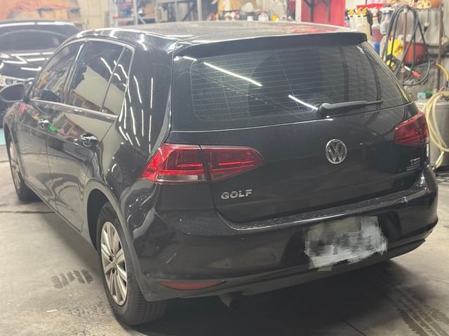 VOLKSWAGEN福斯 GOLF  第2張相片