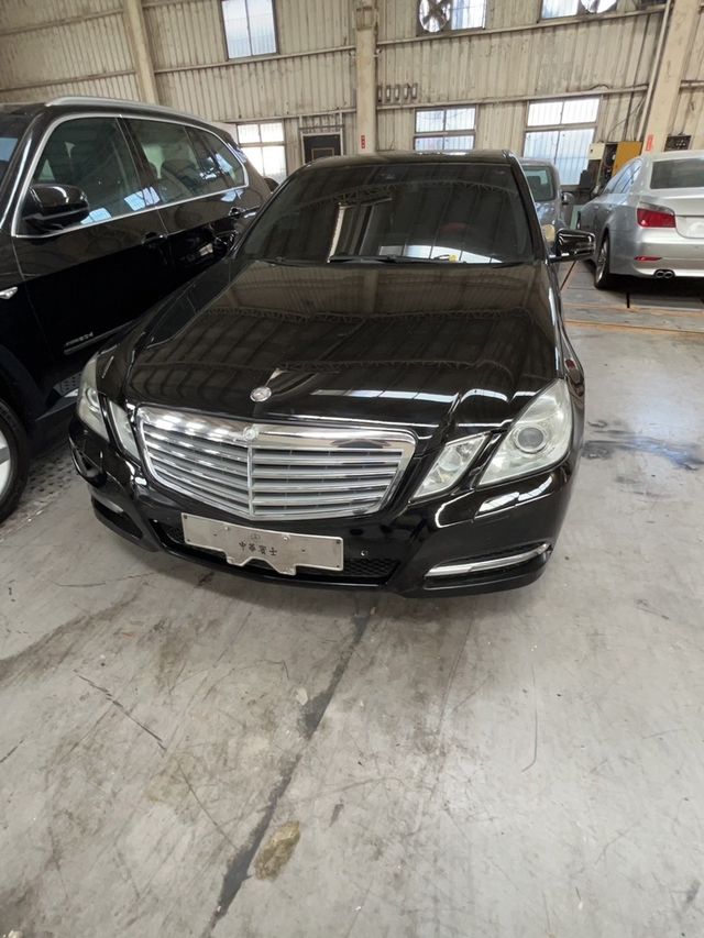 M-BENZ賓士 E250  第1張相片