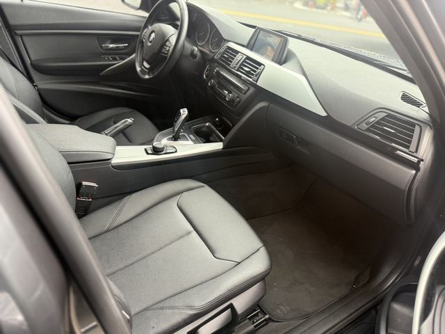 BMW寶馬 316I  第9張相片