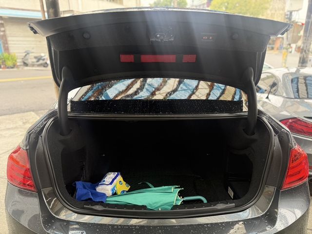 BMW寶馬 316I  第10張相片