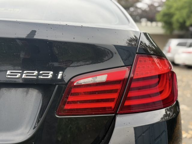 BMW寶馬 523  第8張相片