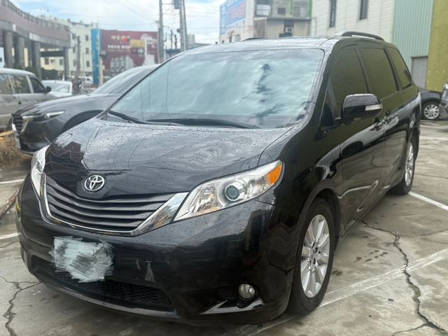 TOYOTA豐田 SIENNA  第1張相片