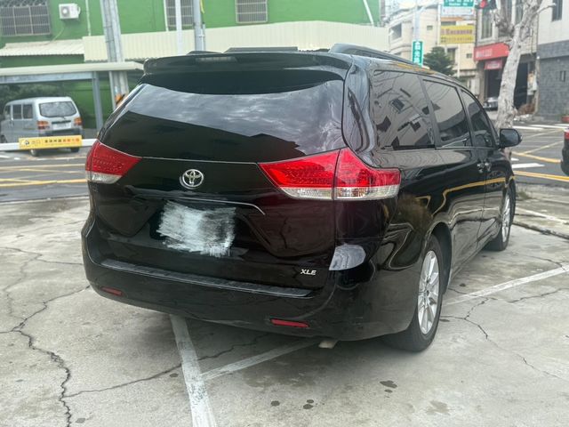 TOYOTA豐田 SIENNA  第7張相片