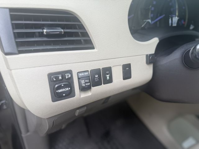 TOYOTA豐田 SIENNA  第11張相片