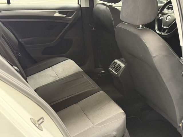VOLKSWAGEN福斯 GOLF  第15張相片