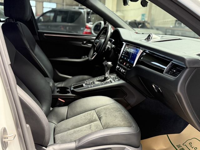 PORSCHE保時捷 MACAN  第9張相片