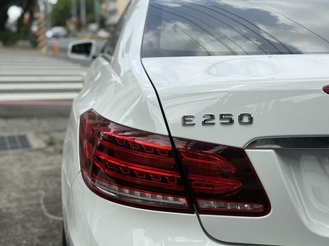 M-BENZ賓士 E250 COUPE  第6張相片