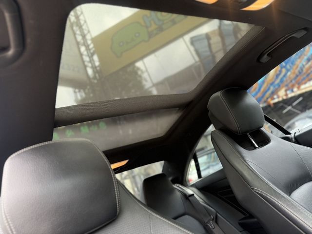 M-BENZ賓士 E250 COUPE  第11張相片