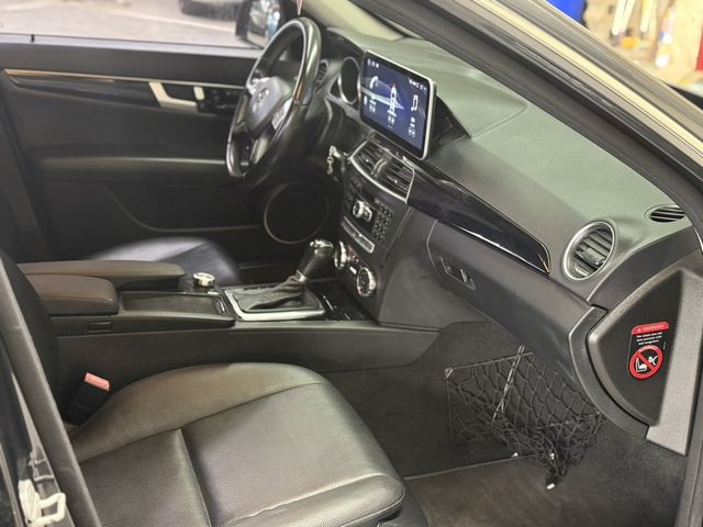 M-BENZ賓士 C200  第8張相片