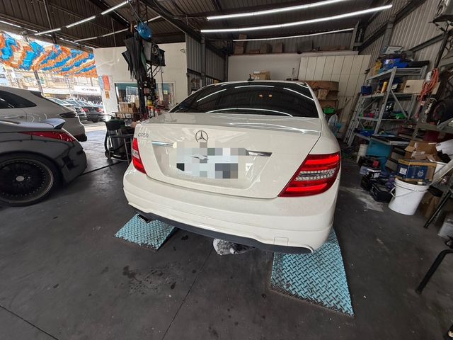 M-BENZ賓士 C250  第6張相片