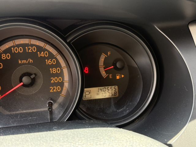 NISSAN日產 LIVINA  第7張相片
