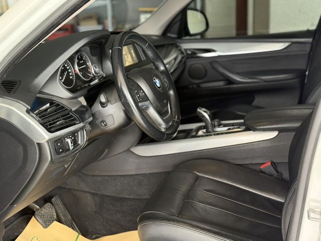 BMW寶馬 X5 XDRIVE25D  第5張相片