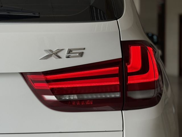BMW寶馬 X5 XDRIVE25D  第16張相片