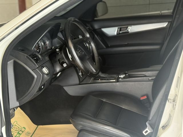 M-BENZ賓士 C300  第8張相片