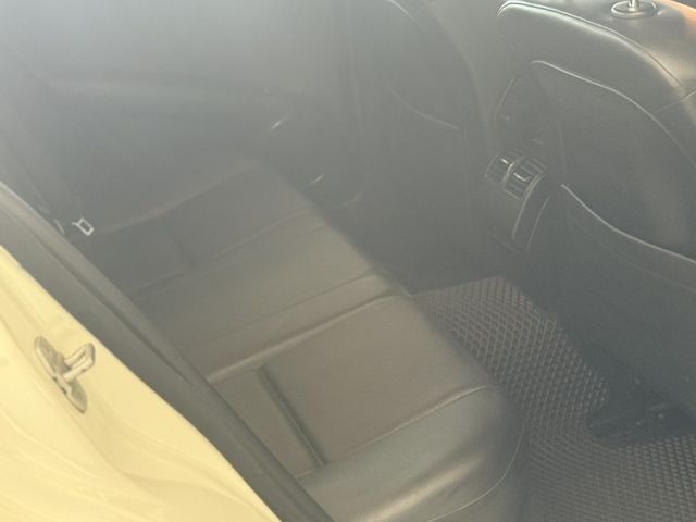 M-BENZ賓士 C300  第10張相片