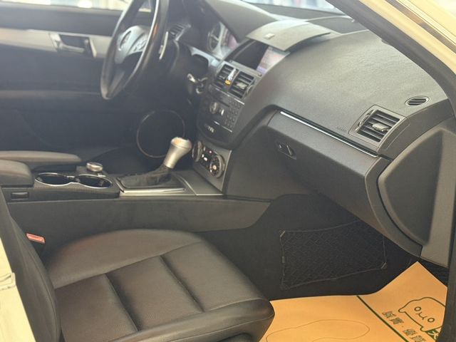 M-BENZ賓士 C300  第11張相片